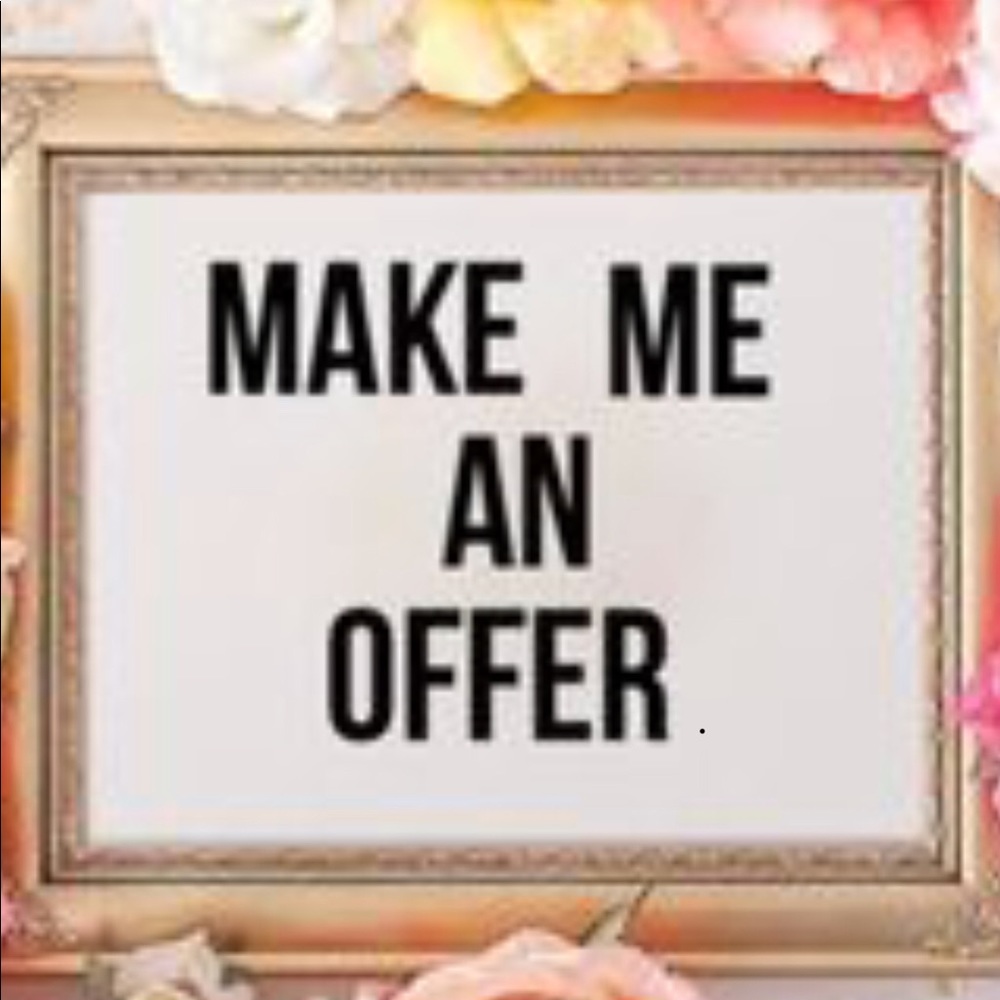 🌸🌺ALL REASONABLE OFFERS ACCEPTED🌺🌸